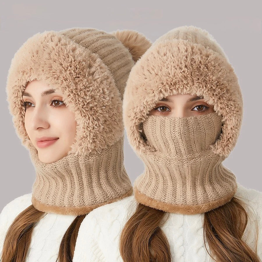 Bonnet-Cagoule CozyFur à Pompon (ÉDITION LIMITÉE)